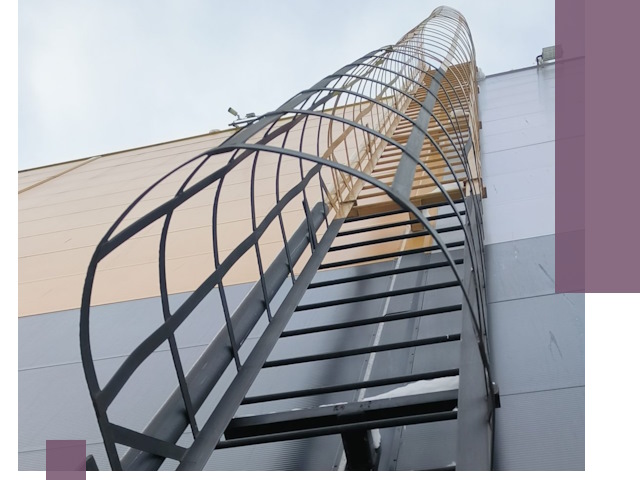 Изготовление и монтаж пожарных лестниц в Карпинске профессионально