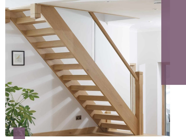 Изготовление деревянных лестниц под ключ в Карпинске для дома