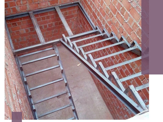 Монтаж металлических лестниц под ключ в Карпинске быстро и качественно