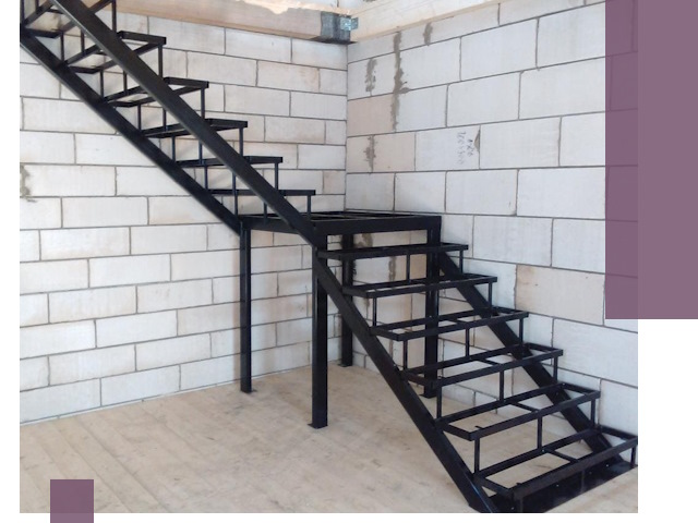 Лестницы на металлокаркасе под ключ в Карпинске — изготовление и монтаж