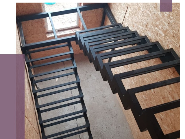 Демонтаж лестниц на металлокаркасе в Карпинске от 7393 руб. за м²