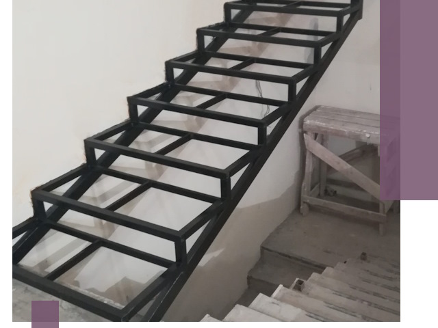 Демонтаж лестниц на металлокаркасе в Карпинске: быстрый вывоз и разбор