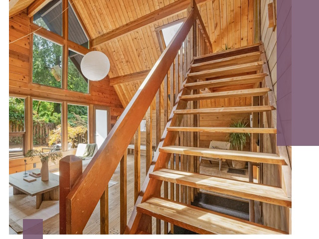 Лестницы для дачи под ключ в Карпинске — изготовление и монтаж