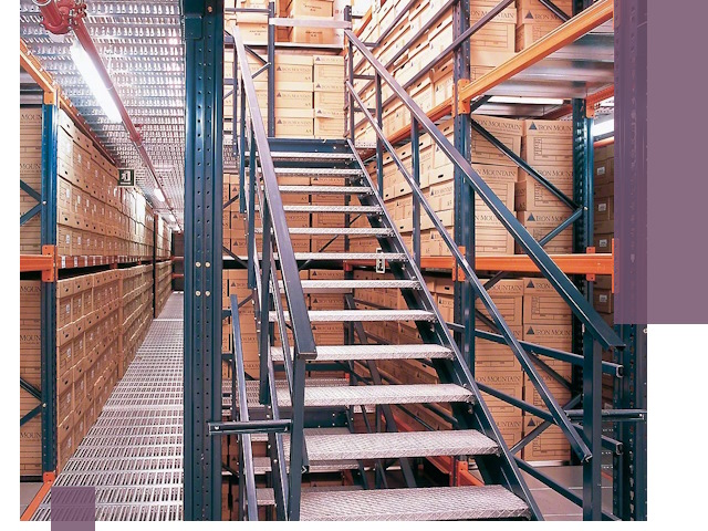 Лестницы складские прочные и безопасные под ключ в Карпинске