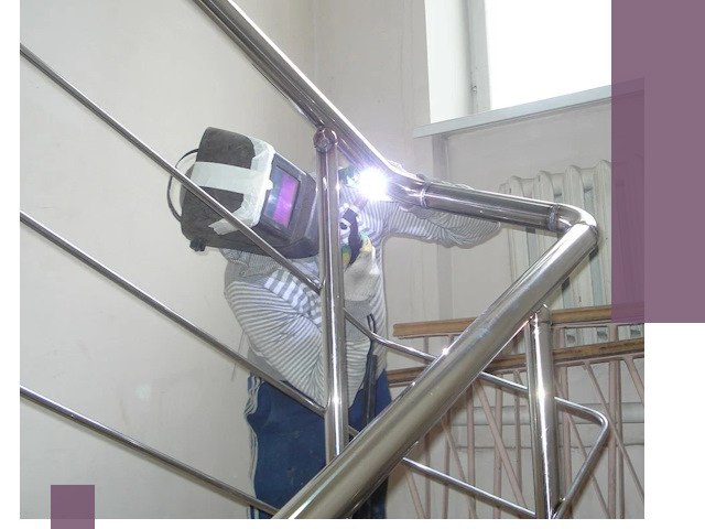 Монтаж перил и ограждений качественно в Карпинске