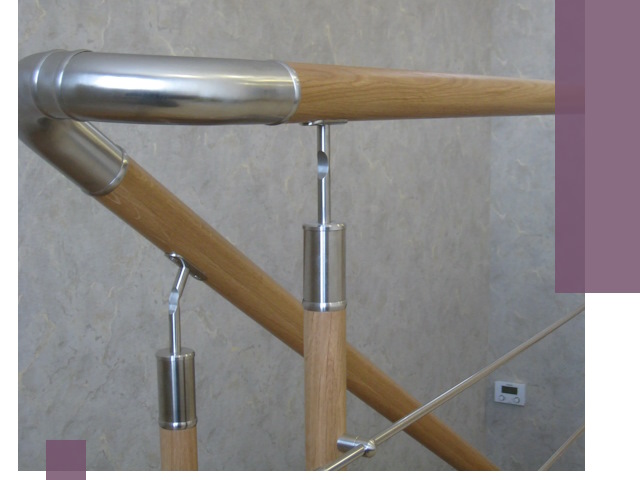 Комбинированные перила на заказ в Карпинске — монтаж и производство