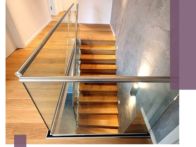 Перила для лестницы в доме — изготовление и монтаж в Карпинске