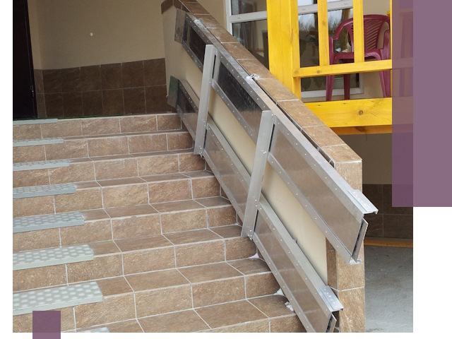 Откидные пандусы под ключ в Карпинске — монтаж и демонтаж