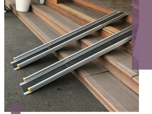 Телескопические пандусы под ключ в Карпинске — изготовление и монтаж