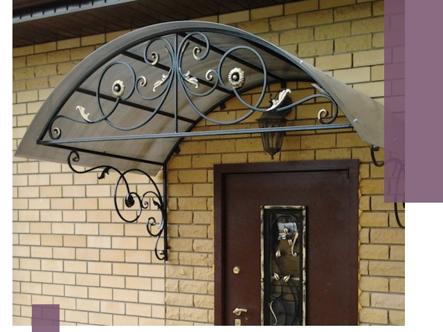 Изготовление козырьков из металла под ключ в Карпинске