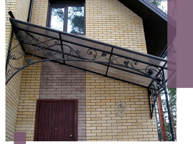 Односкатные козырьки из металла под ключ в Карпинске