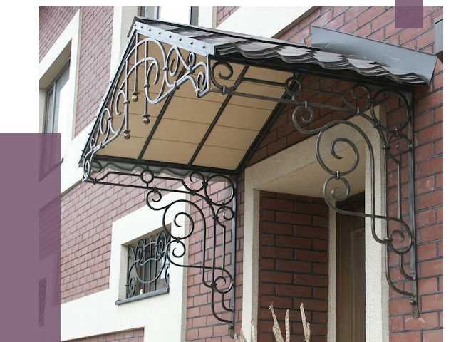 Двускатные козырьки в Карпинске под ключ от 12835 руб.