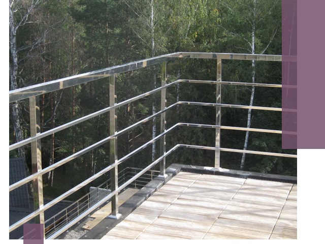 Парапеты из нержавеющей стали в Карпинске — изготовление и монтаж