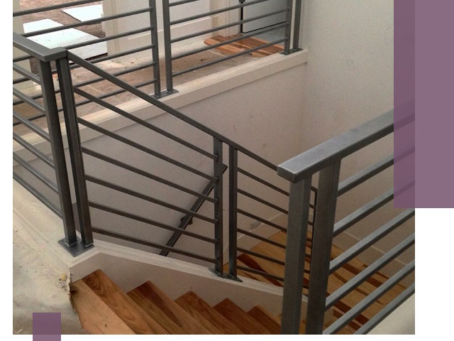 Изготовление поручней из металла и дерева в Карпинске