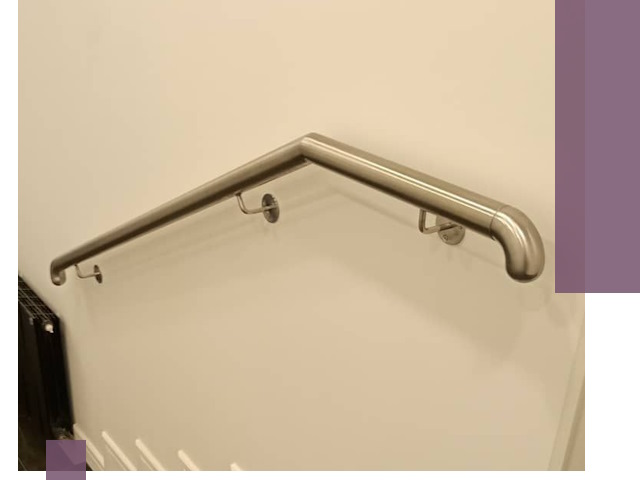 Изготовление пристенных поручней в Карпинске под ключ за сроки