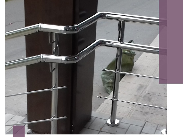 Монтаж поручней из нержавеющей стали в Карпинске качественно и быстро