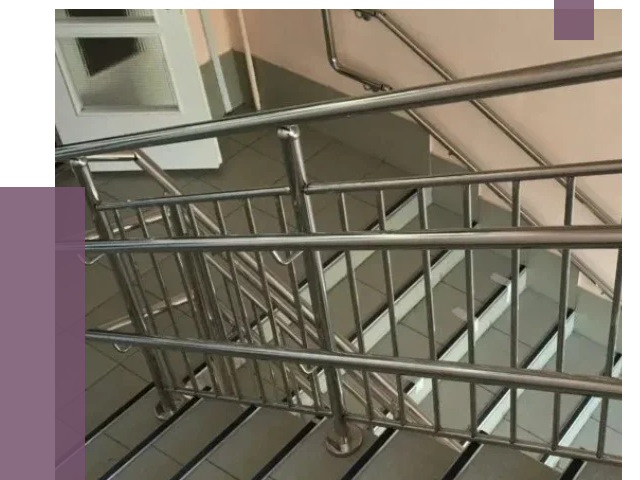 Демонтаж поручней из нержавейки в Карпинске от 3594 руб.